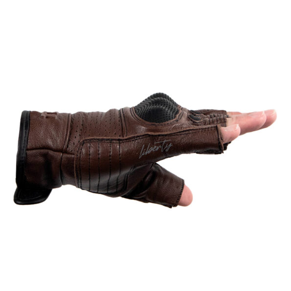 1444672_4.jpg 1444672 4.jpg